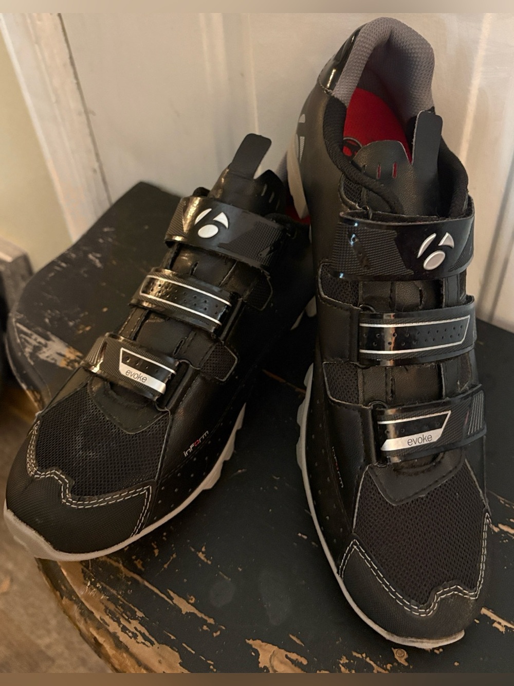 Bontrager Evoke Mountain Bike Cycling Shoes - Men's Size 11 (EU 44)